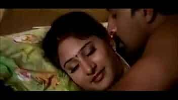 Hindi Blue Film indian mallu college girl showing boobs aunty cleavage chut ungli pussy bhabhi cleavage boobs big